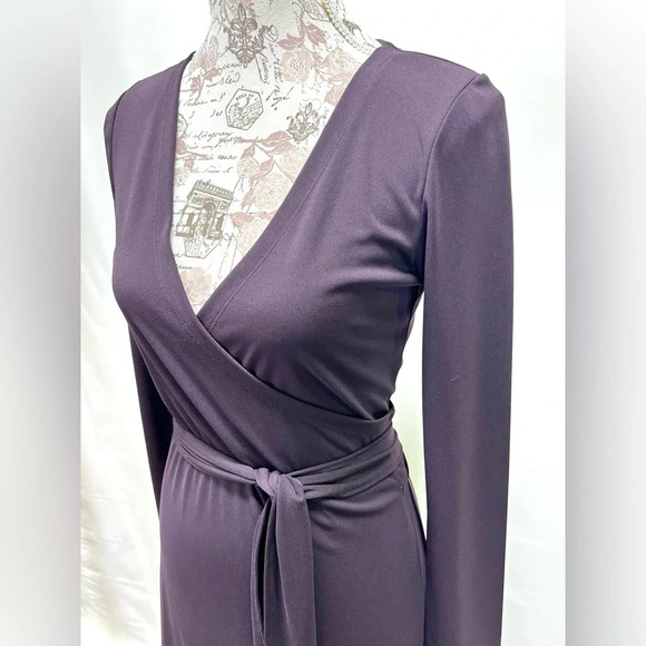 Kenneth Cole eggplant wrap dress size small excellent condition - Picture 2 of 9
